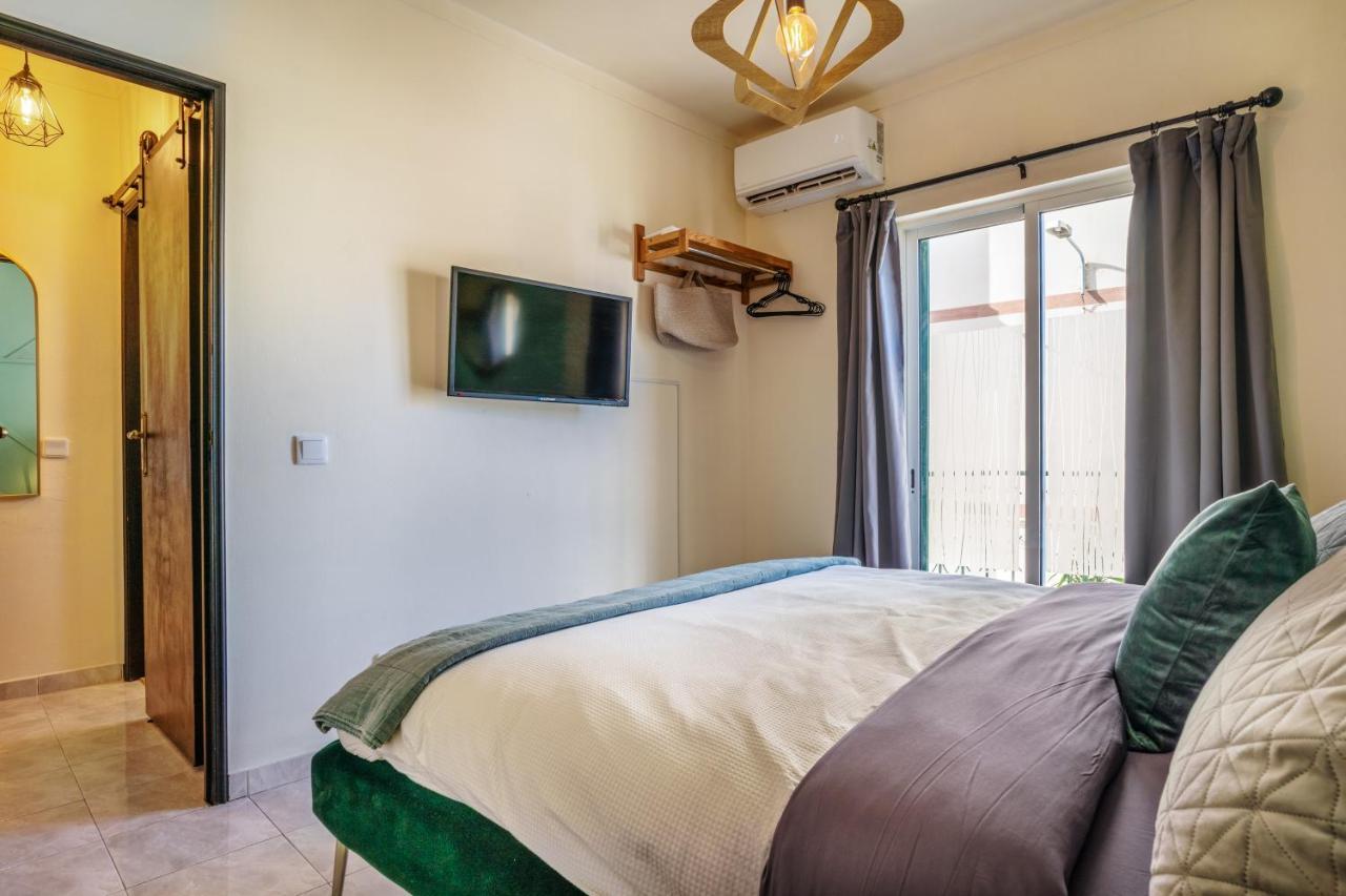 Arty Vintage Townhouse With Rooftop Shower & Sun Loungers Olhao Ngoại thất bức ảnh